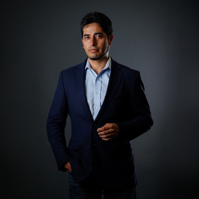 Cesar Flores